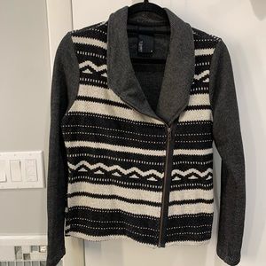 Anthropologie Dolan T-Shirt Black Aztec Jacket